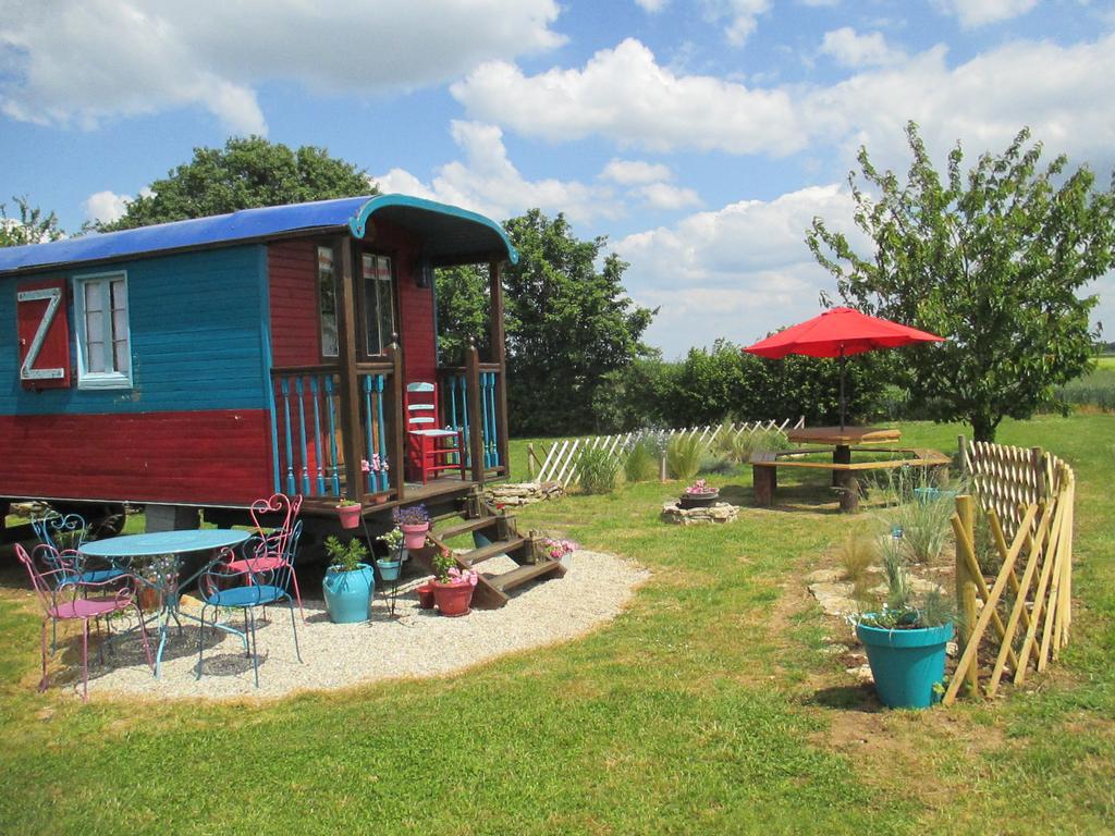 La Petite Fadette Villa Sancoins Екстериор снимка