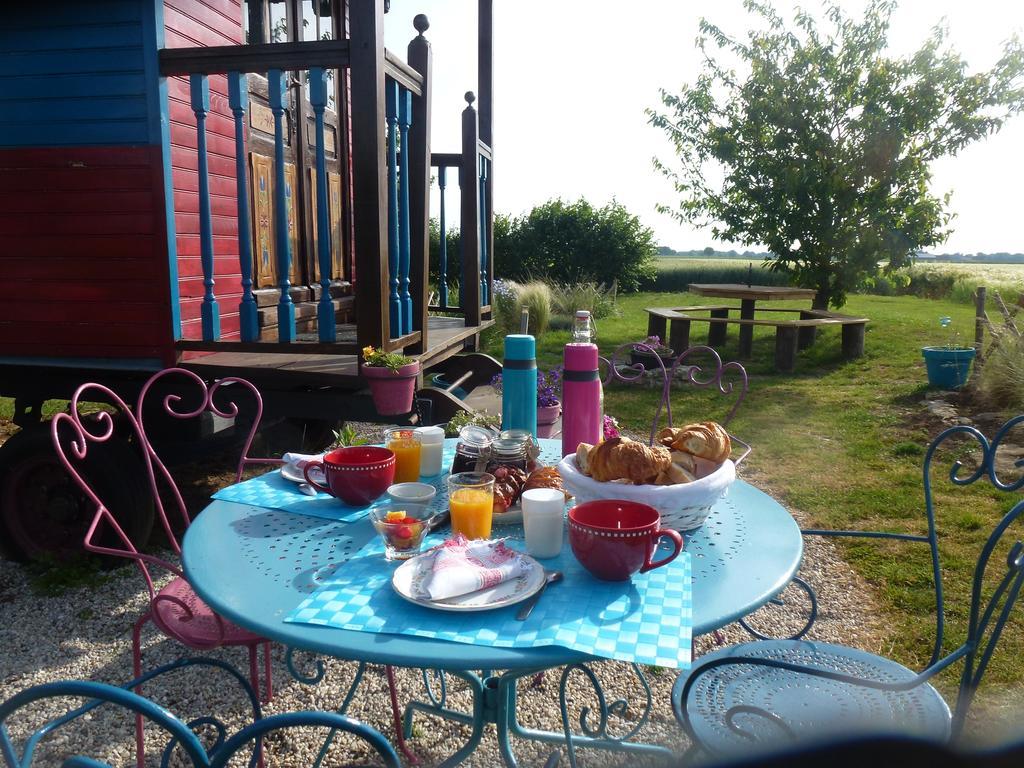 La Petite Fadette Villa Sancoins Екстериор снимка